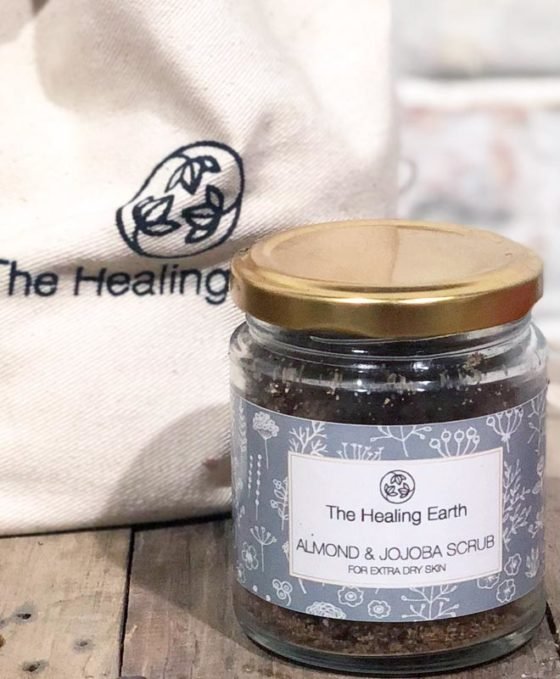 Almond-and-jojoba-scrub_for-extra-dry-skin