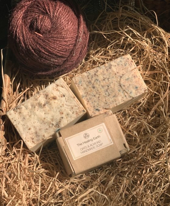 Oats, Almond and Walnut Soap Bar